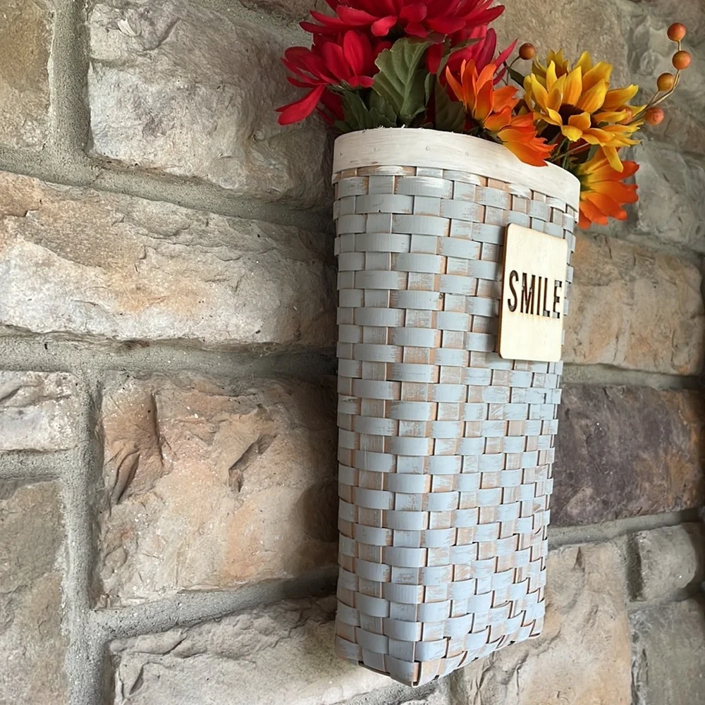 Hanging basket wall or door decor